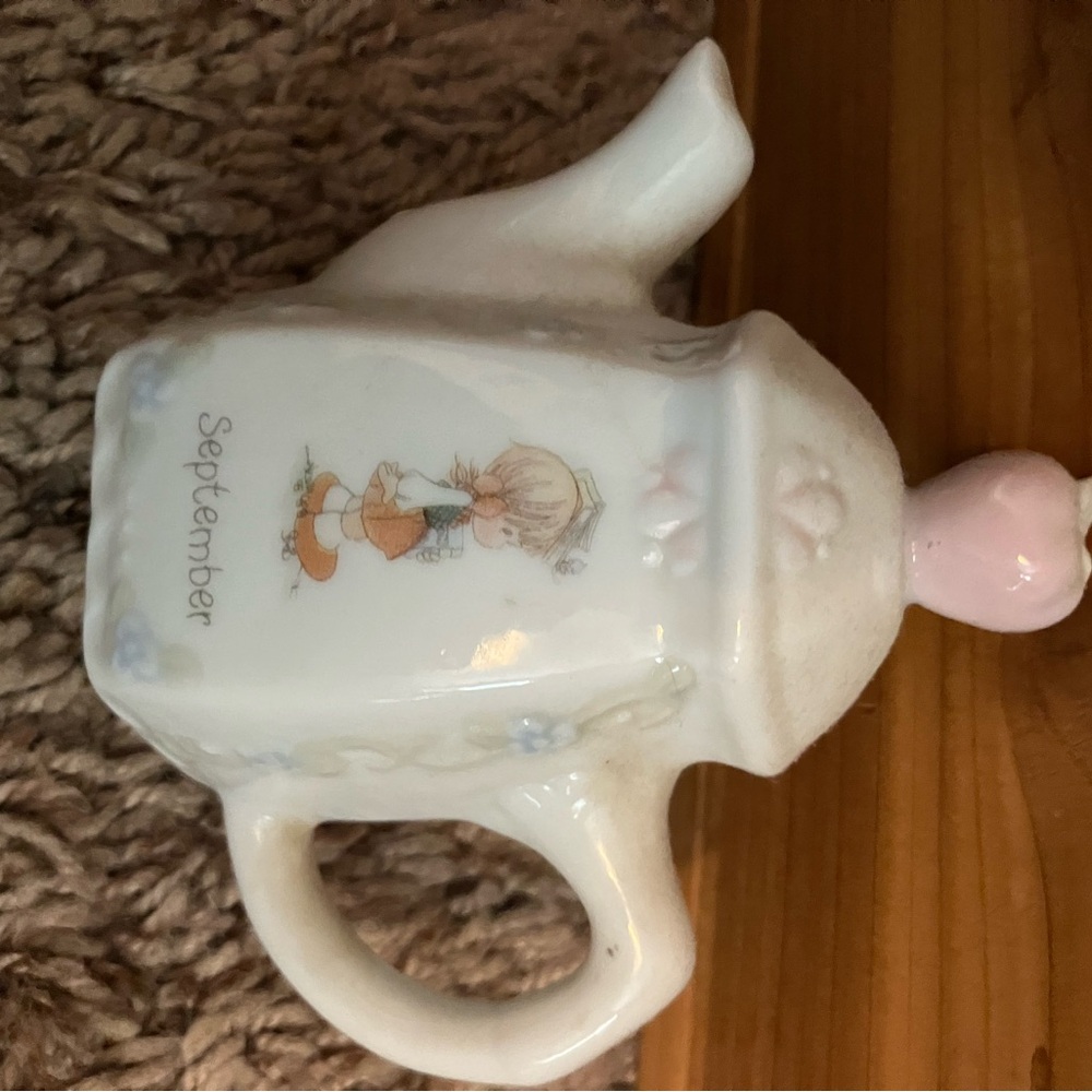 Enesco Precious Moments Collection Figurine